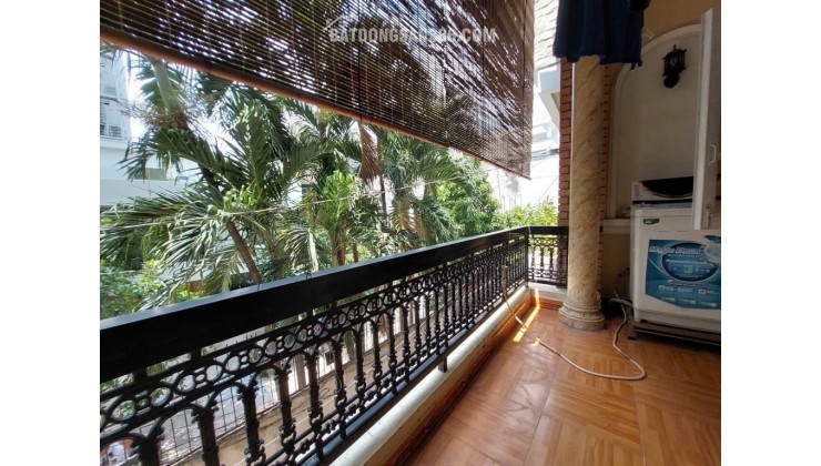 Bán nhà Út Tịch, Hoàng Văn Thụ, Tân Bình, 4.8x14, 1 trệt 2 lầu sân thượng, 11.x tỷ.